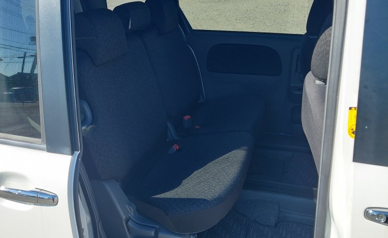 TOYOTA SIENTA DICE 4WD 2011