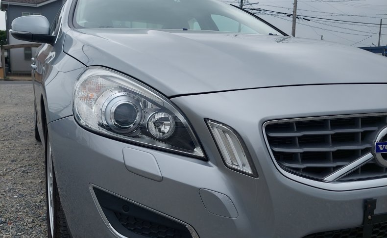 VOLVO S 60 (Комплектация с люком) 2011