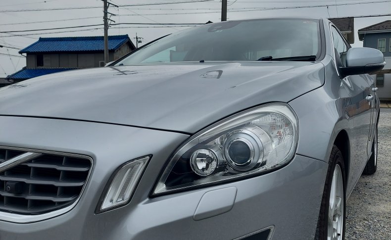 VOLVO S 60 (Комплектация с люком) 2011