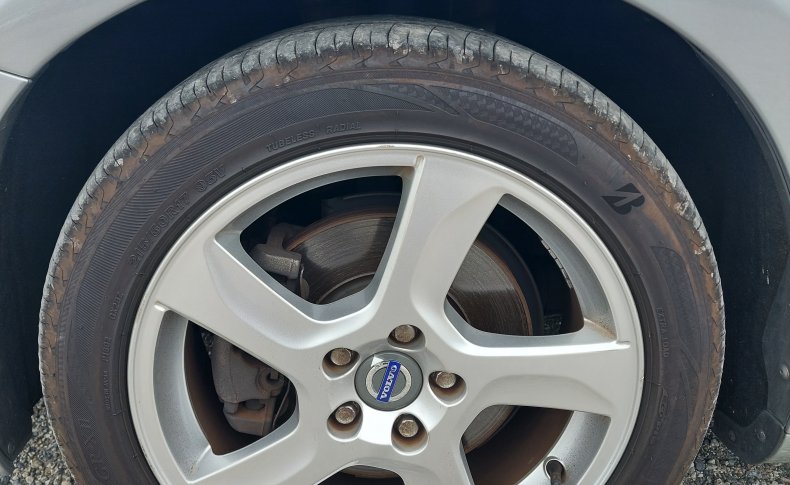 VOLVO S 60 (Комплектация с люком) 2011
