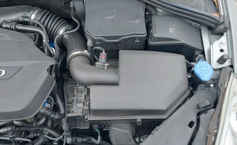 VOLVO S 60 (Комплектация с люком) 2011
