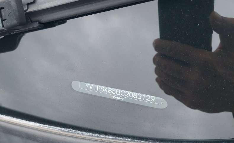 VOLVO S 60 (Комплектация с люком) 2011