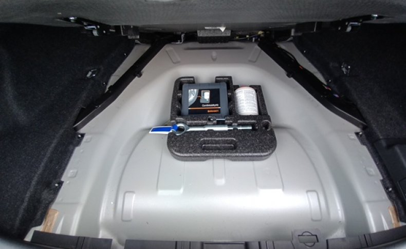 VOLVO S 60 (Комплектация с люком) 2011