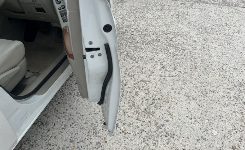 TOYOTA ISIS L G Edition 2010