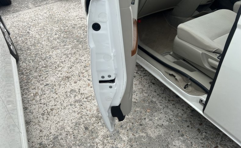 TOYOTA ISIS L G Edition 2010