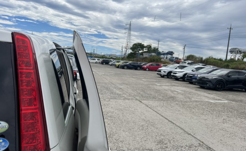 TOYOTA ISIS L G Edition 2010