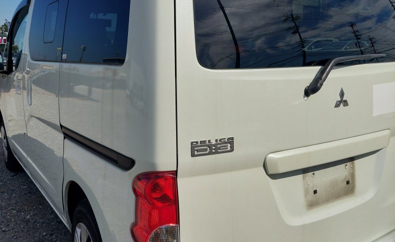 MITSUBISHI DELICA D:3  2013