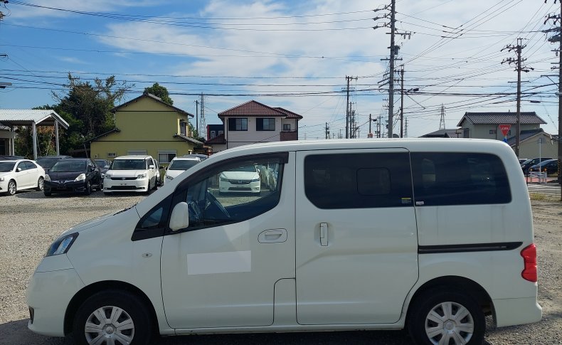 MITSUBISHI DELICA D:3  2013