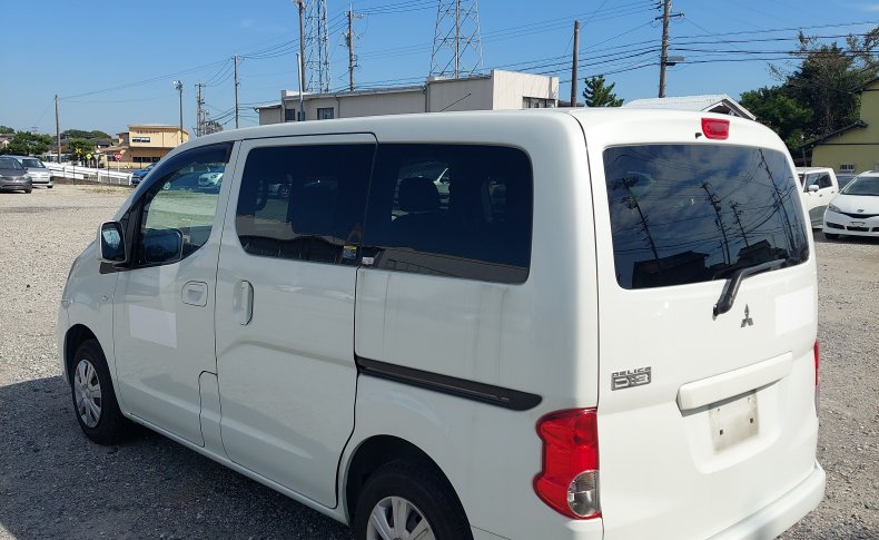 MITSUBISHI DELICA D:3  2013