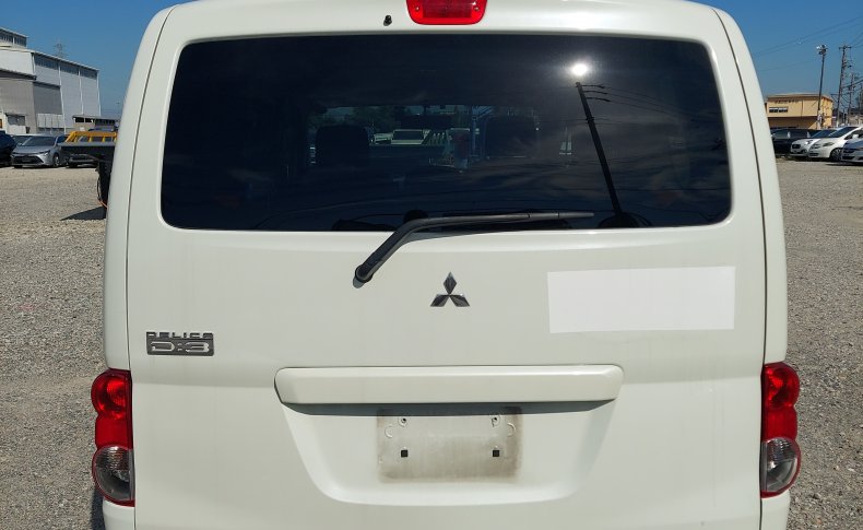 MITSUBISHI DELICA D:3  2013