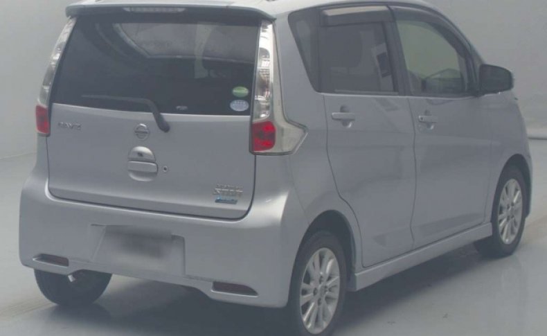 NISSAN DAYZ Highway Star - X 4WD 2014
