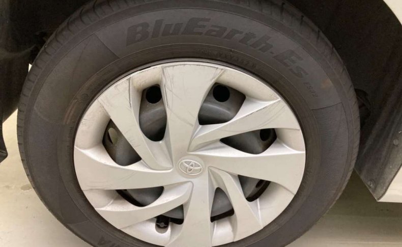 TOYOTA YARIS X 2020