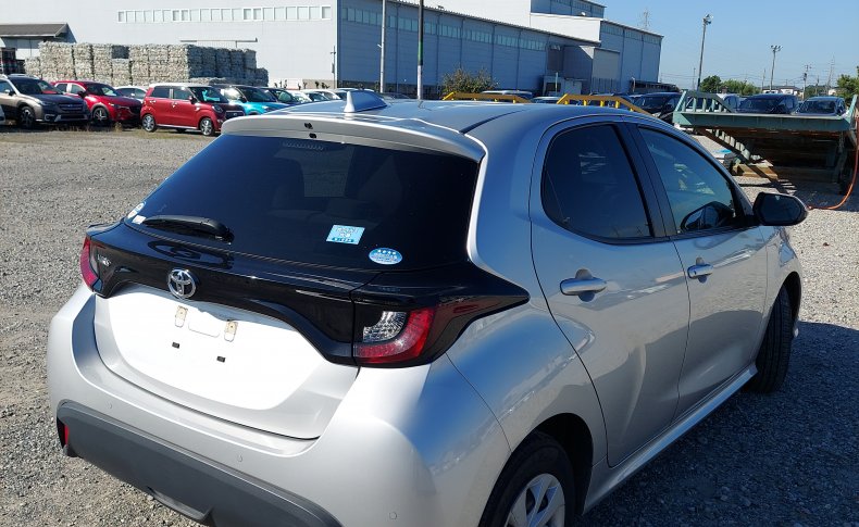 TOYOTA YARIS X 2020
