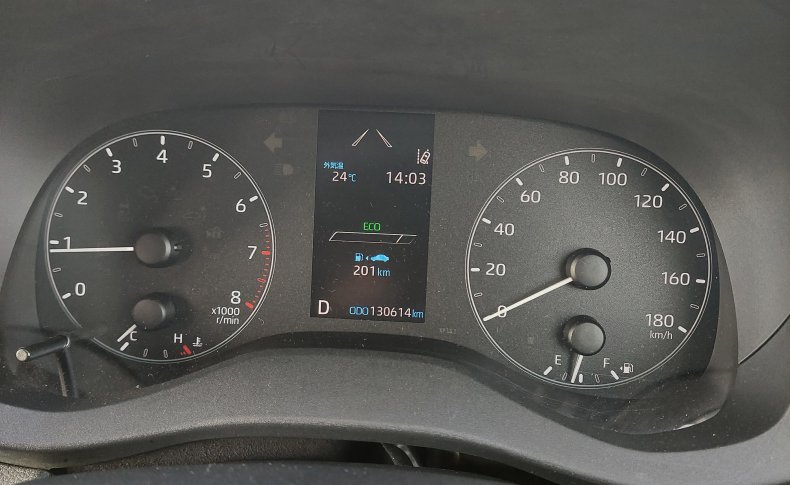TOYOTA YARIS X 2020