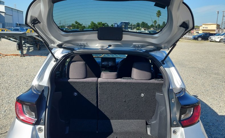 TOYOTA YARIS X 2020