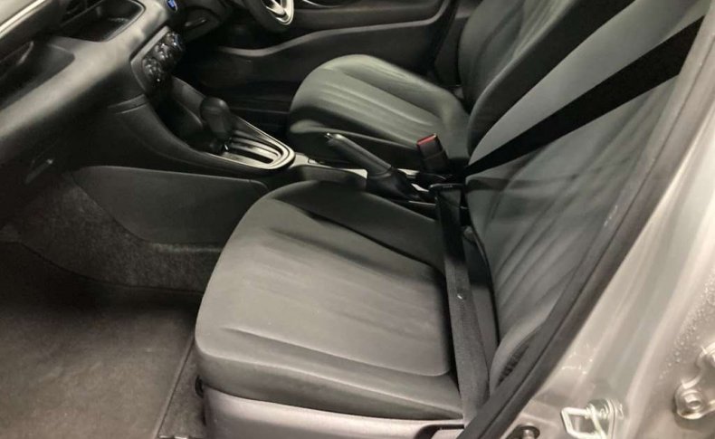 TOYOTA YARIS X 2020
