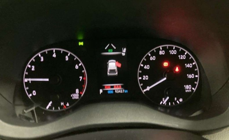 TOYOTA YARIS X 2020
