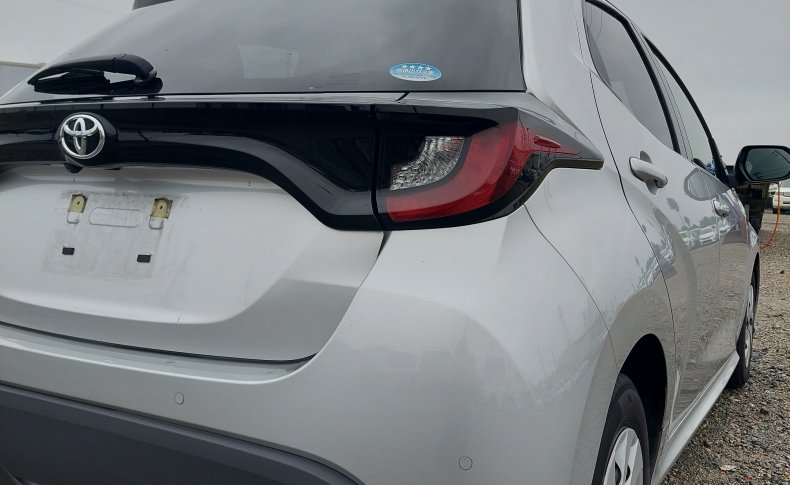 TOYOTA YARIS X 2020