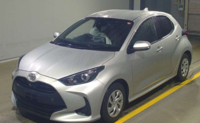 TOYOTA YARIS X 2020