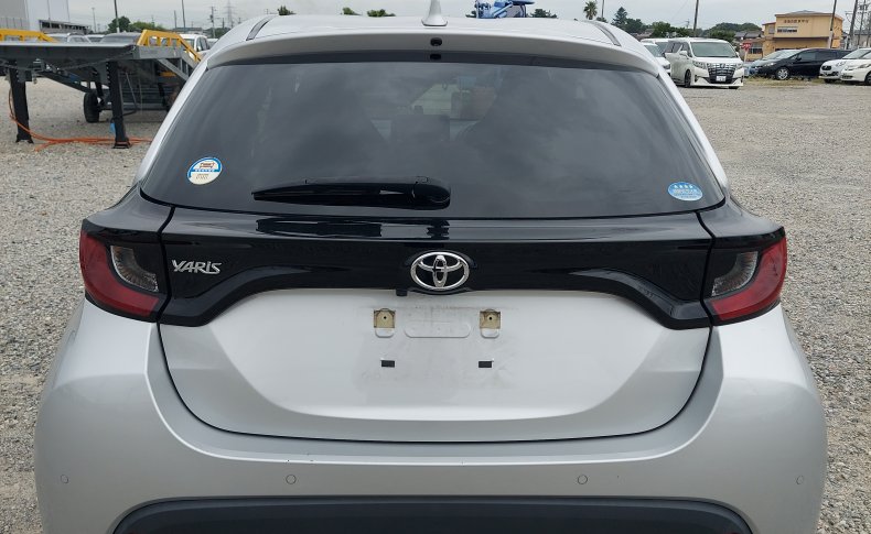 TOYOTA YARIS X 2020