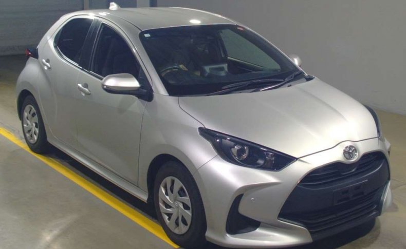 TOYOTA YARIS X 2020