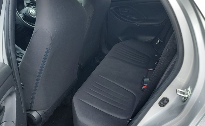 TOYOTA YARIS X 2020