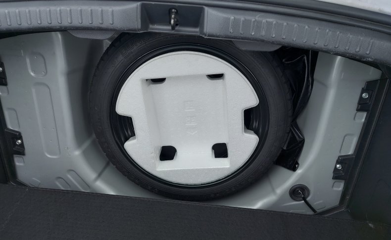 TOYOTA YARIS X 2020