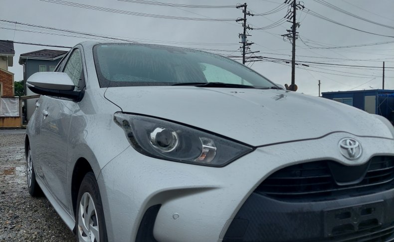 TOYOTA YARIS X 2020