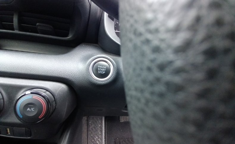 TOYOTA YARIS X 2020