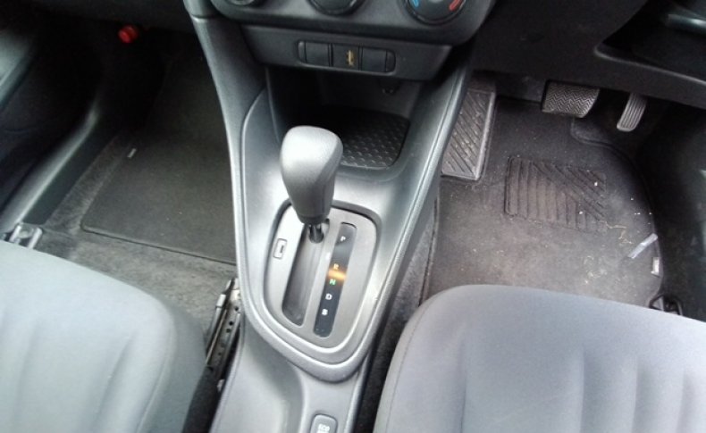 TOYOTA YARIS X 2020