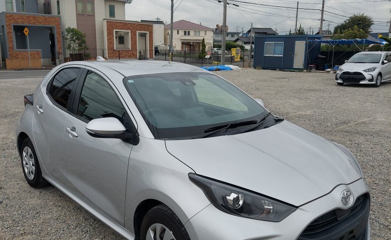TOYOTA YARIS X 2020