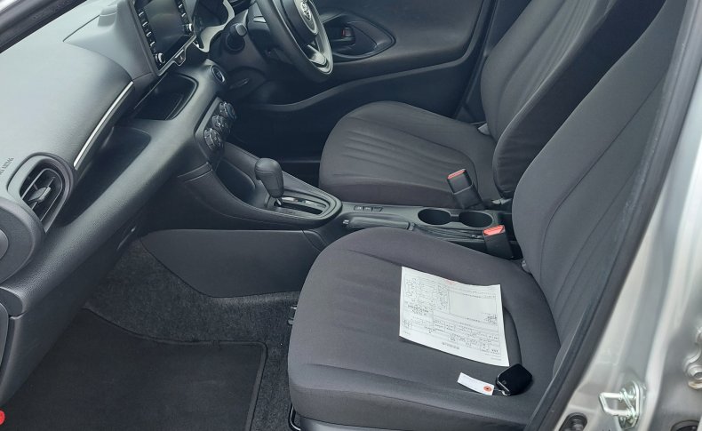 TOYOTA YARIS X 2020