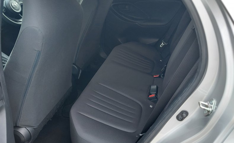 TOYOTA YARIS X 2020