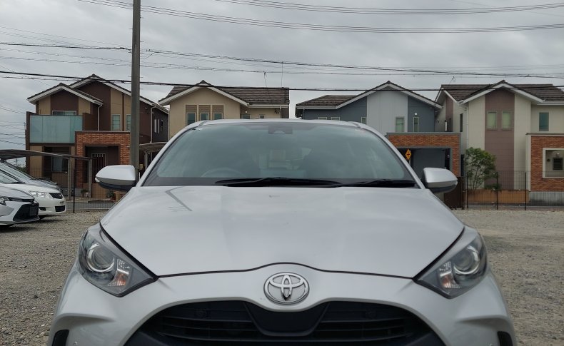 TOYOTA YARIS X 2020