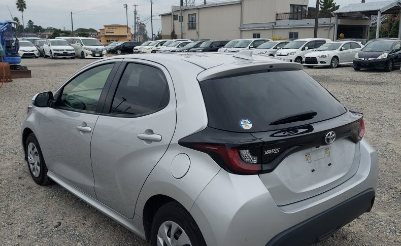 TOYOTA YARIS X 2020