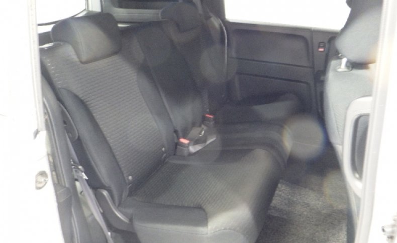 HONDA FREED SPIKE G Just Selection 2011