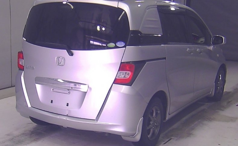 HONDA FREED SPIKE G Just Selection 2011