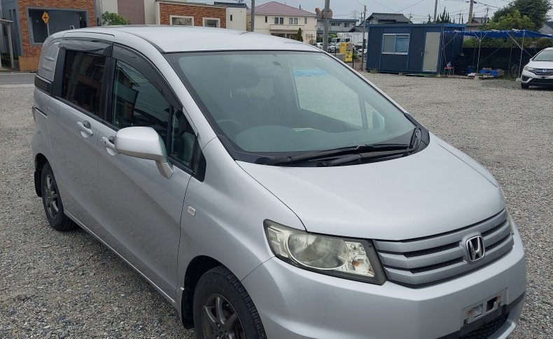 HONDA FREED SPIKE G Just Selection 2011