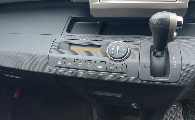 HONDA FREED SPIKE G Just Selection 2011