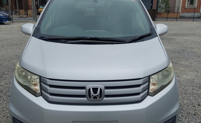 HONDA FREED SPIKE G Just Selection 2011