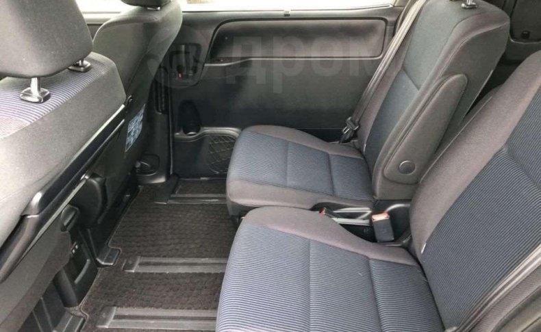 TOYOTA NOAH Hybrid X 2018