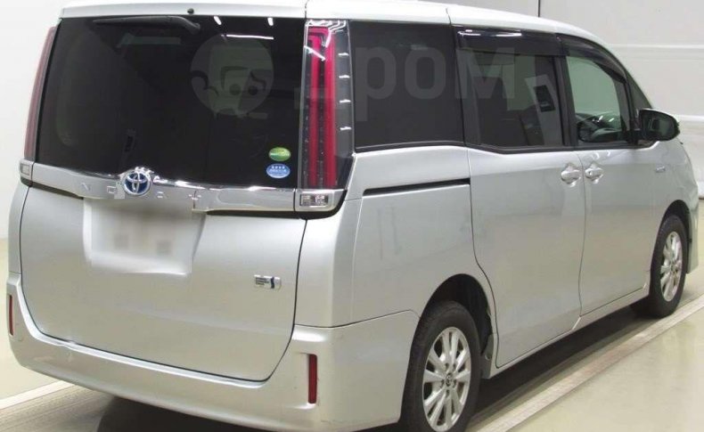 TOYOTA NOAH Hybrid X 2018