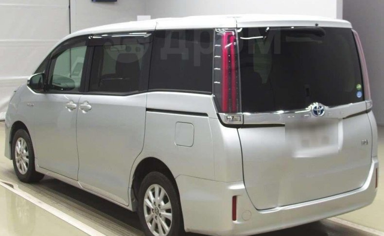 TOYOTA NOAH Hybrid X 2018