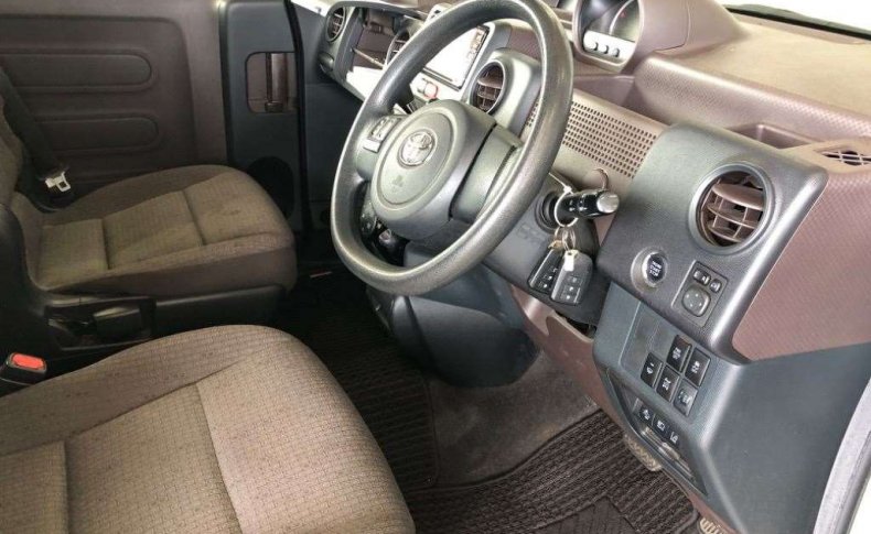 TOYOTA PORTE X 4WD 2016