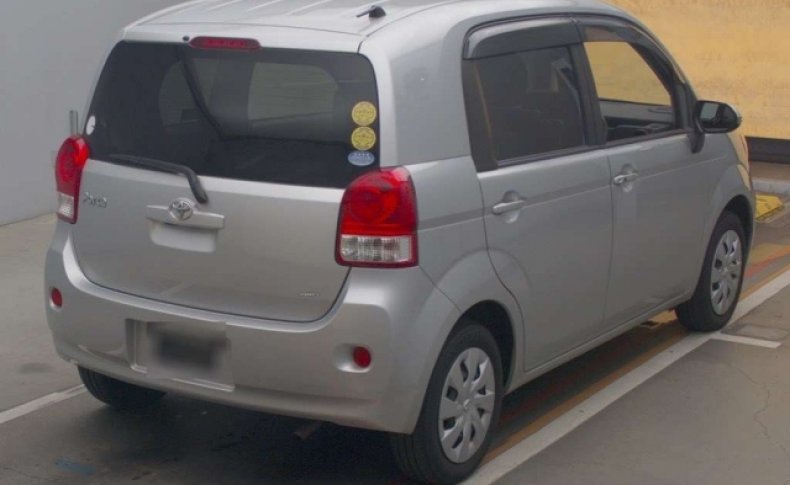 TOYOTA PORTE X 4WD 2016