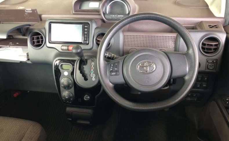 TOYOTA PORTE X 4WD 2016