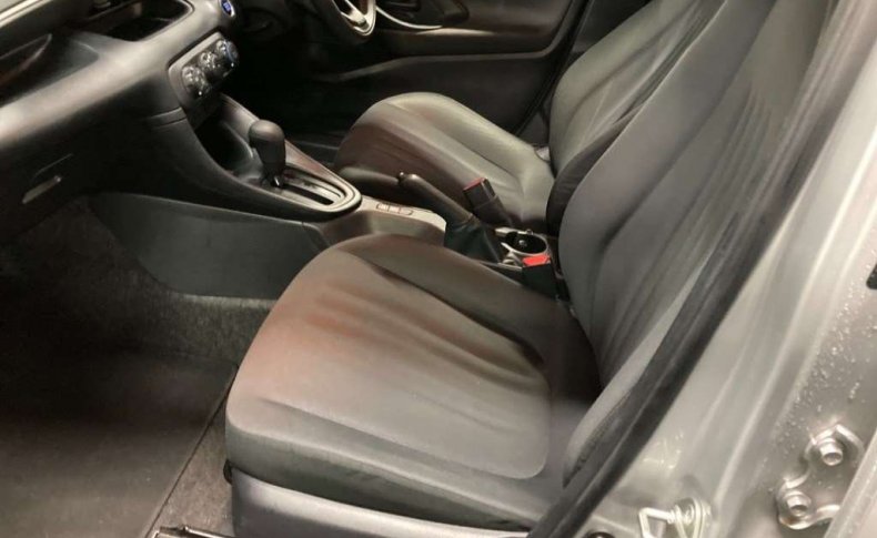 TOYOTA YARIS X 2020