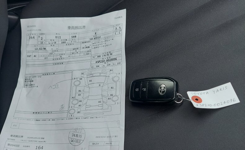 TOYOTA YARIS X 2020