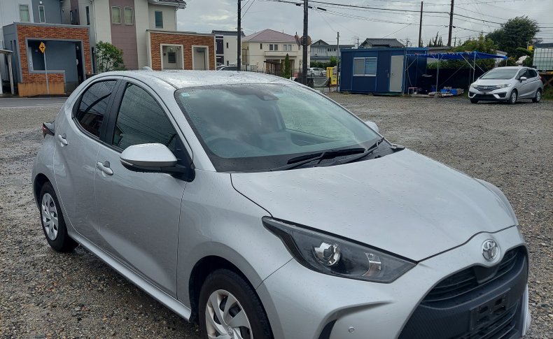 TOYOTA YARIS X 2020