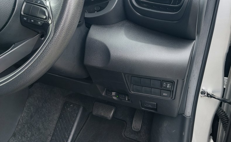 TOYOTA YARIS X 2020